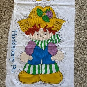 Vintage 1980 American Greetings Corp Pattern 5710 Huckleberry Pie